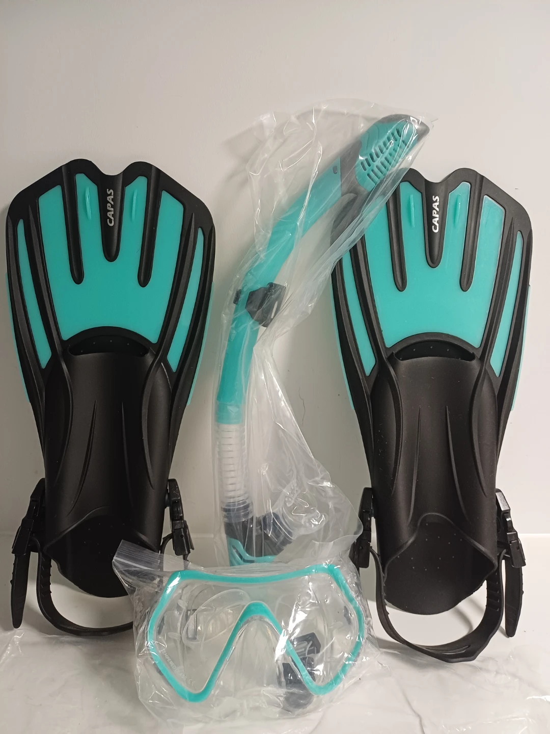 CAPAS Snorkel Set - Fins, Mask, Snorkel - S/M - photo 2