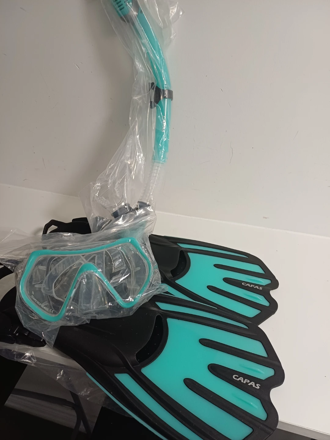 CAPAS Snorkel Set - Fins, Mask, Snorkel - S/M - photo 4