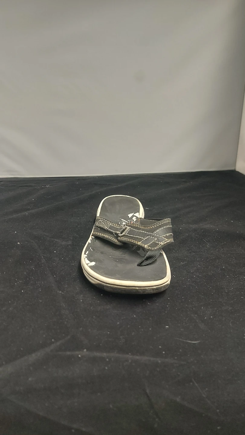 Women's Clarks Black Flip Flops collection