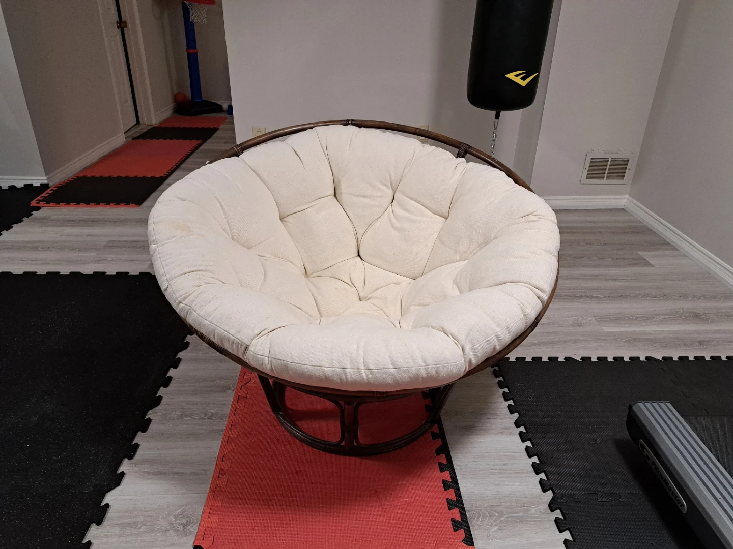 Papasan Chair with Cushion