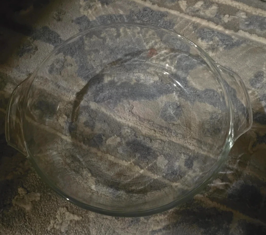 Round Glass Casserole Dish with Lid - photo 2
