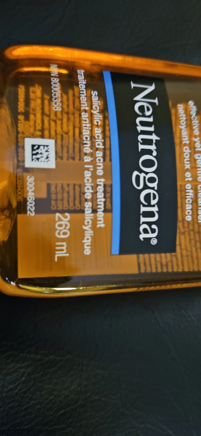 Neutrogena Oil-Free Acne Wash 269 mL - photo 2
