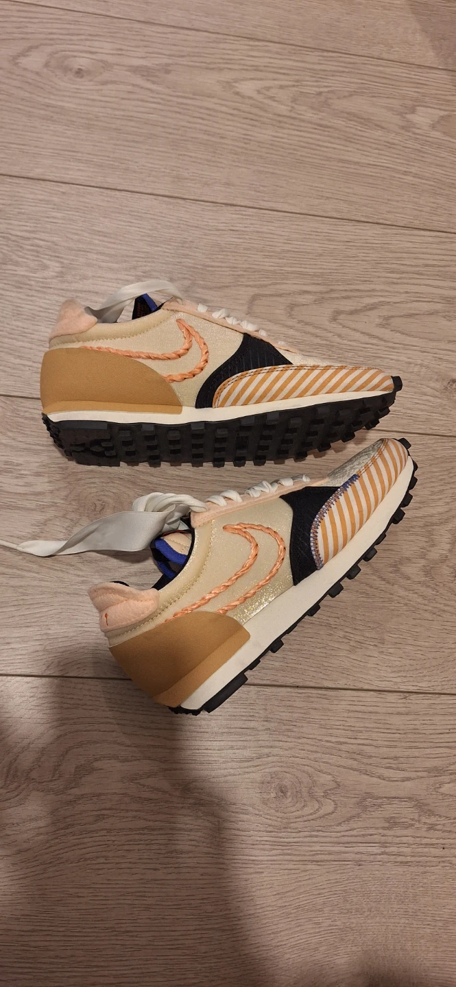 Nike Daybreak Sneakers