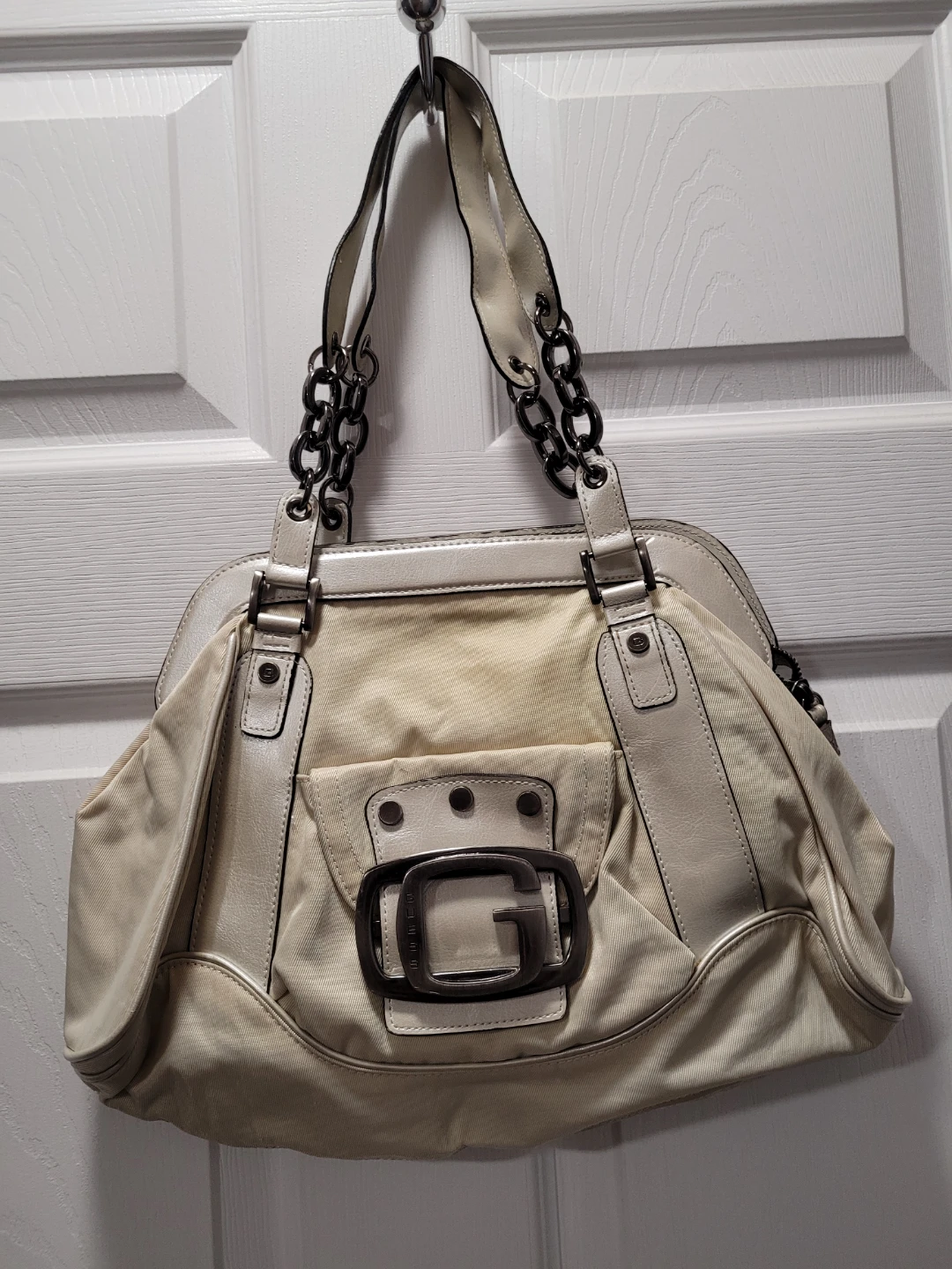 Guess Cream-Coloured Purse
