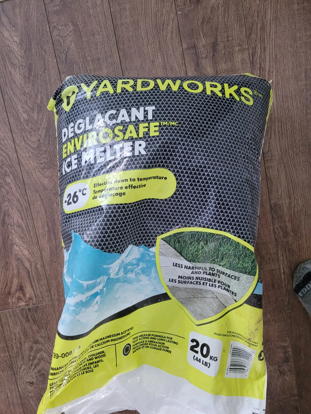 Yardworks Envirosafe Ice Melter - 20 KG