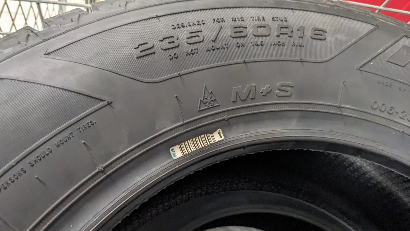 Set of 4 Goodyear Nordic Winter Tire 235/60R16 - photo 4