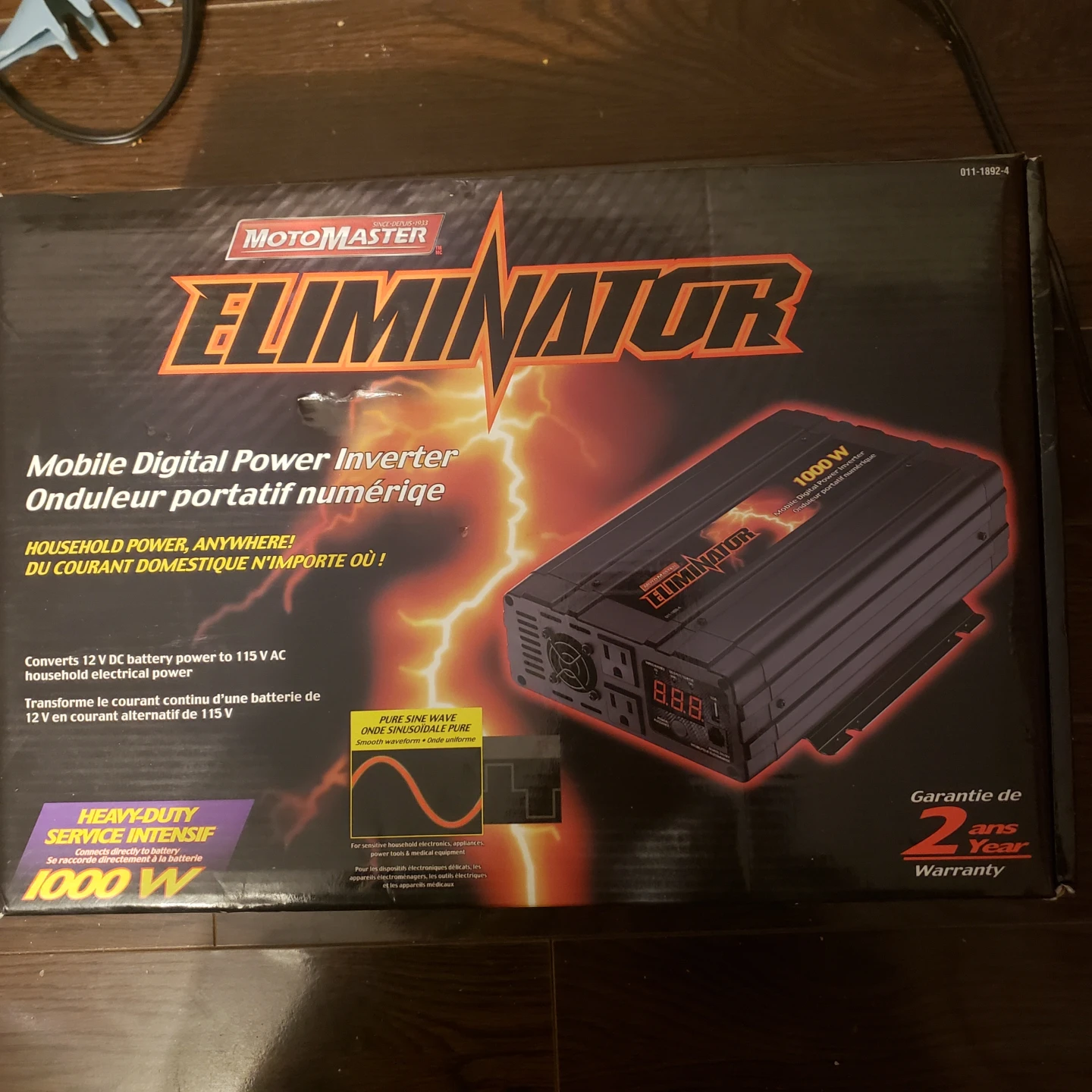 MotoMaster Eliminator 1000W Power Inverter - New in Box!