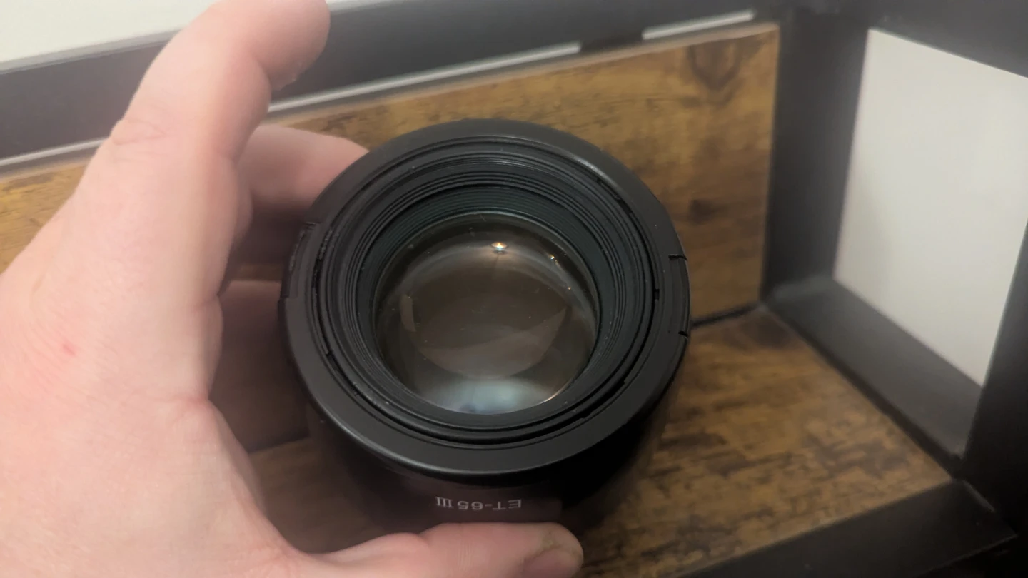 Canon EF 85mm f/1.8 USM Lens - photo 2