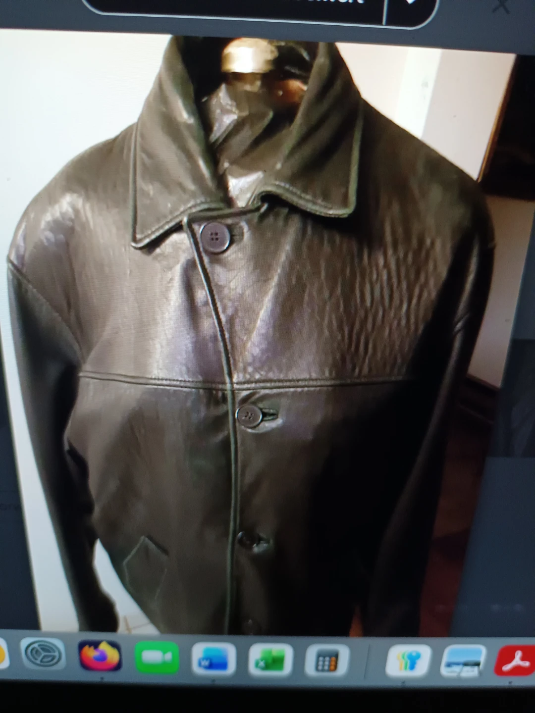 Danier Leather Jacket size 40 to 42 chest excellent condition - photo 2