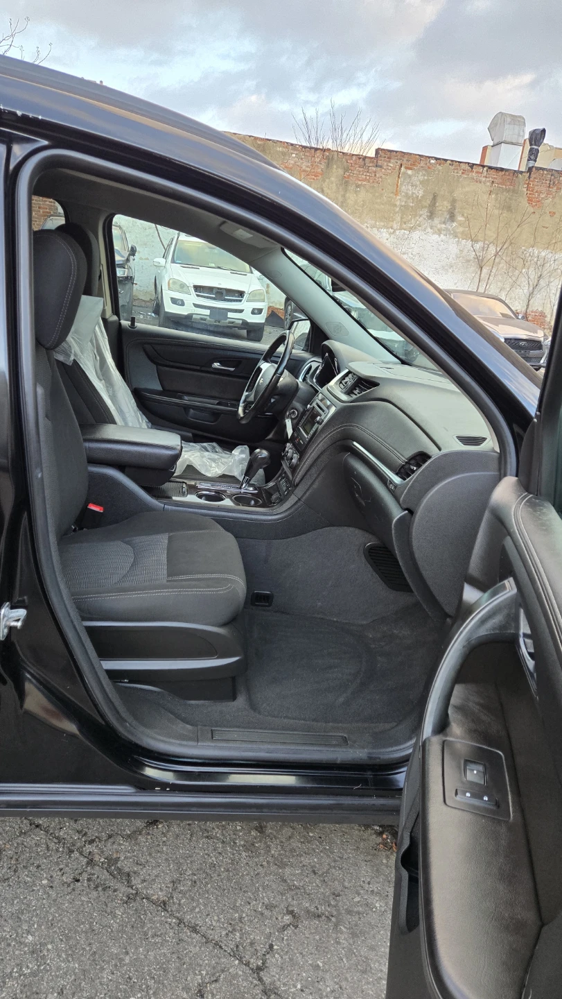 2017 Black Chevrolet Traverse SUV - photo 3