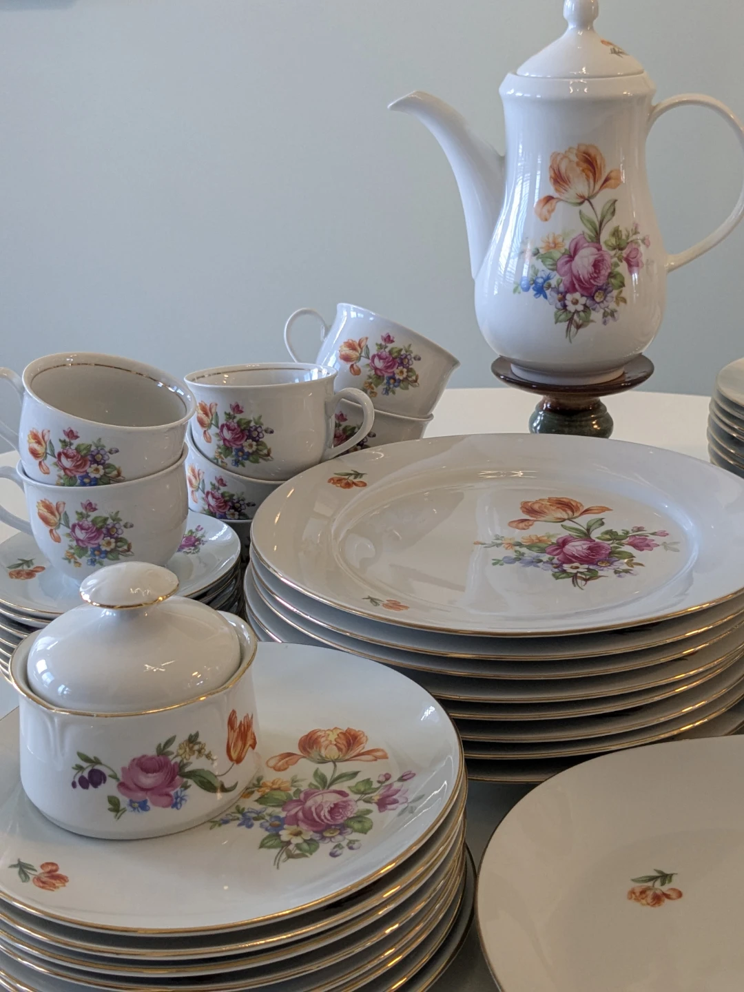 Floral Pattern China Dinnerware Set