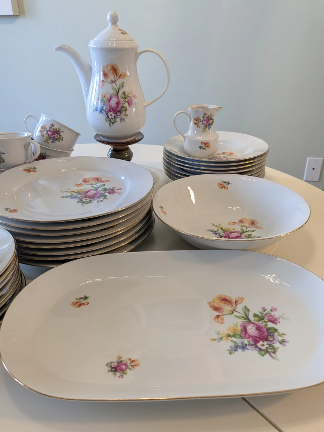 Floral Pattern China Dinnerware Set - photo 2