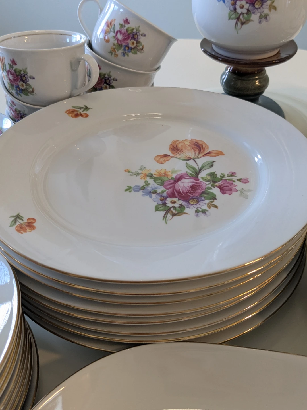 Floral Pattern China Dinnerware Set - photo 4