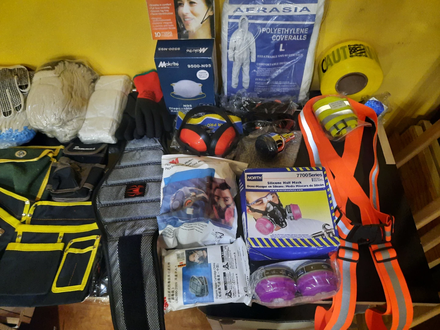 Mixed Lot of Safety Gear & Workwear - photo 2