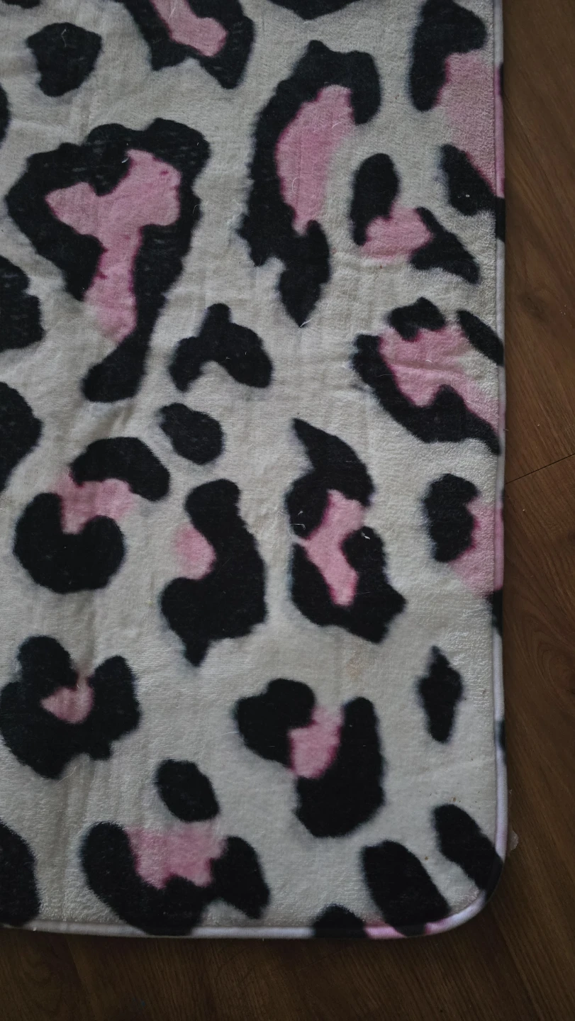 Leopard Print Rug - photo 4