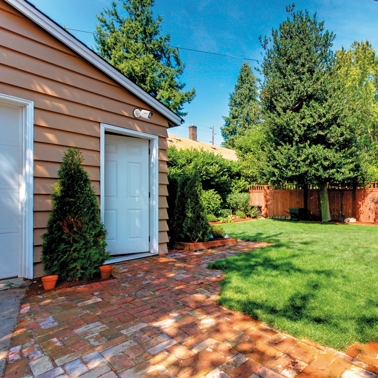 Uniden UC4402 Security Cloud System with 5-Port PoE Switch - photo 3