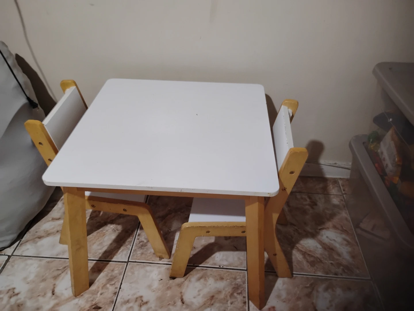 Kids Table and Chair Set