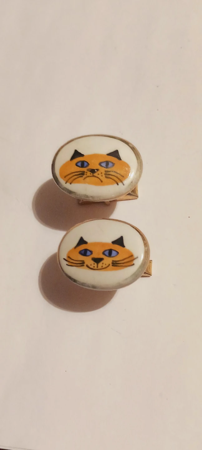 VICTORIA FLEMMING Designer Signed Cat Face Cufflinks