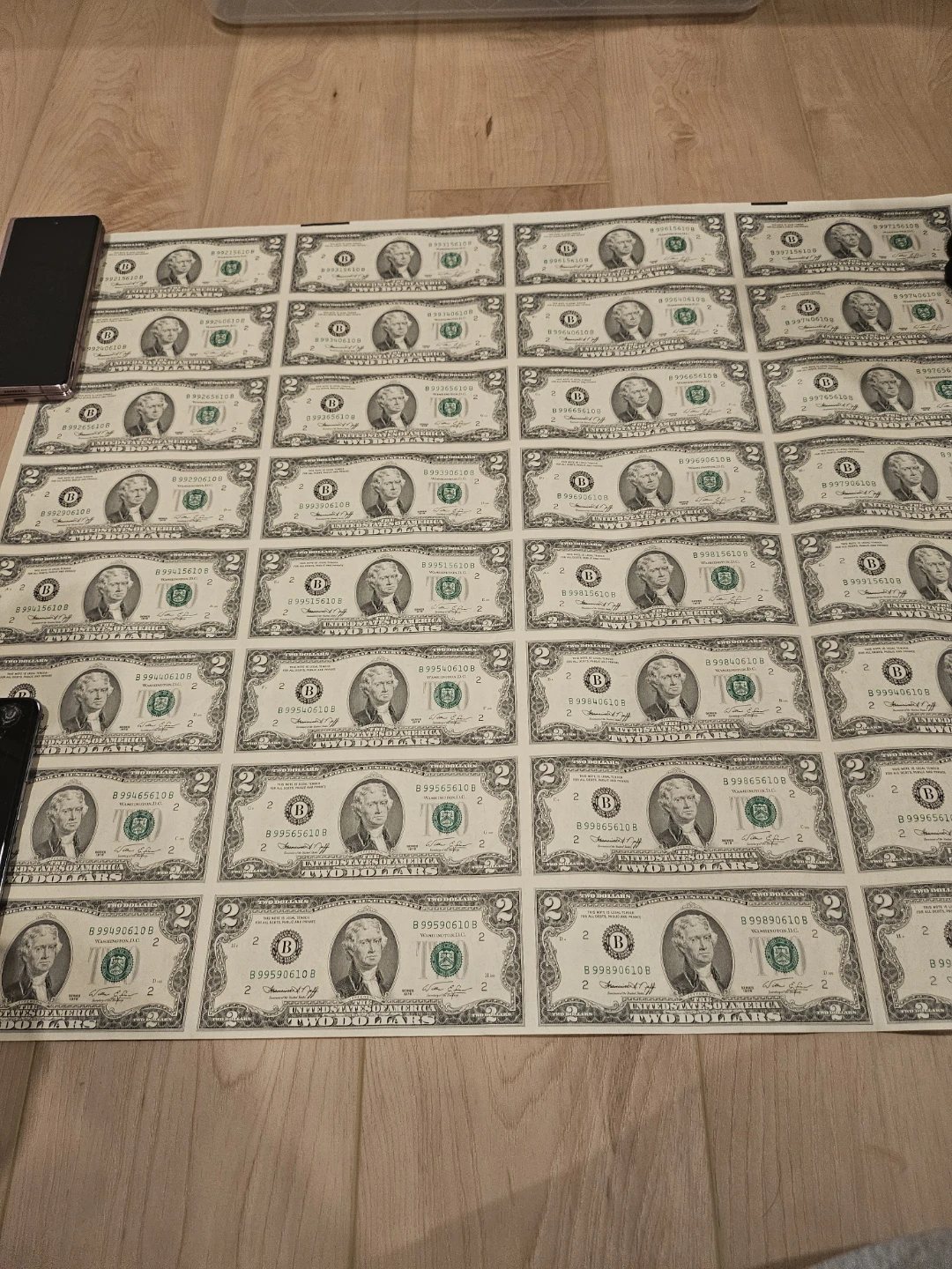Two dollar federal reserve notes uncut. 8 x 4 (32)