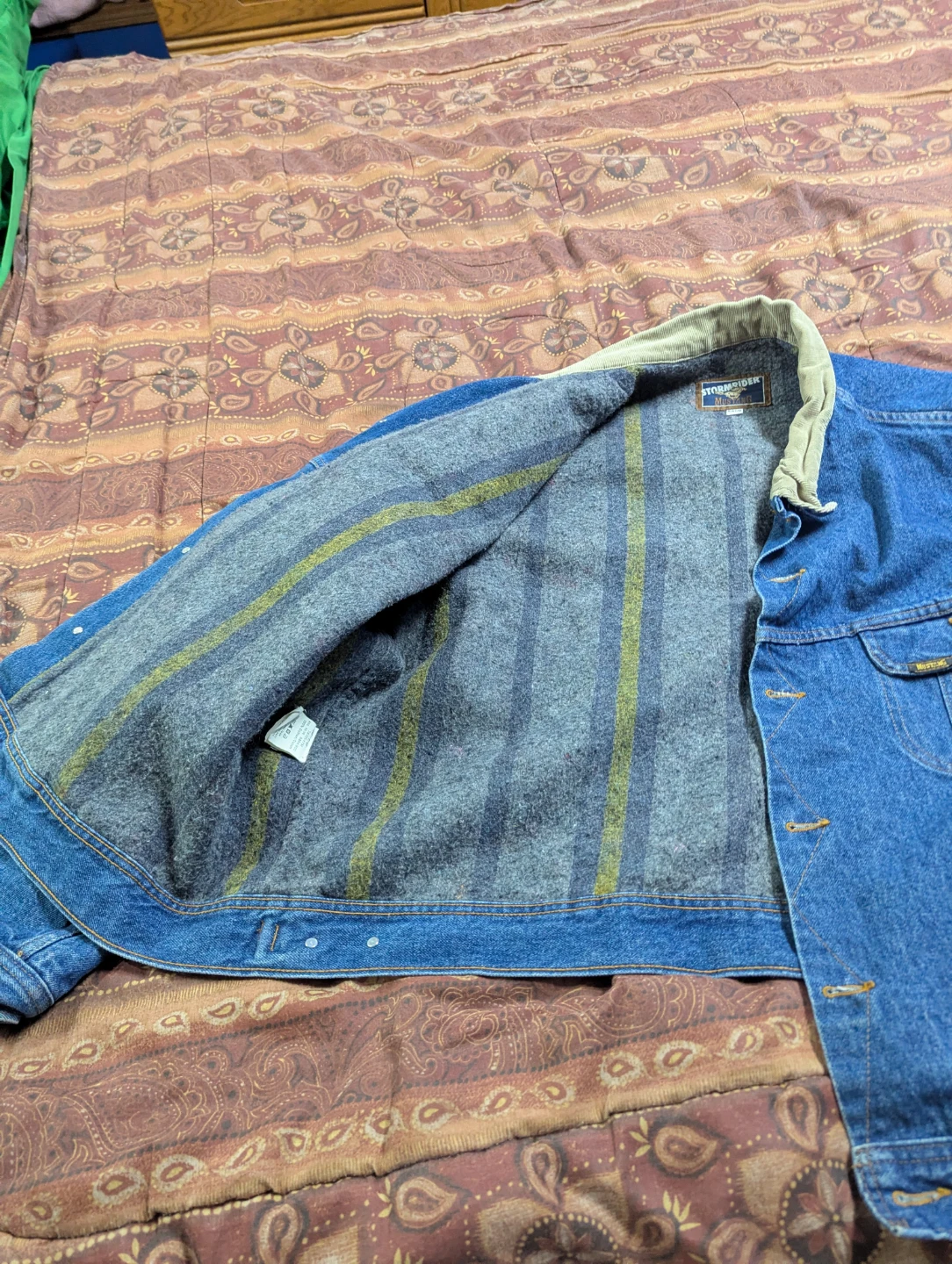 Blanket lined jean jacket - photo 2