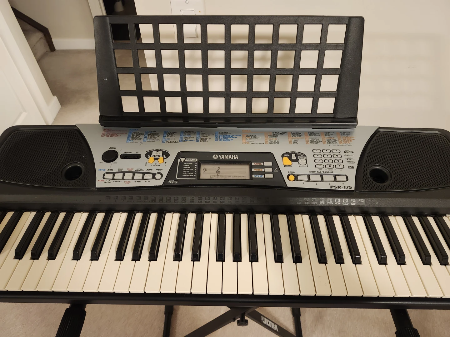Yamaha PSR-175 Keyboard