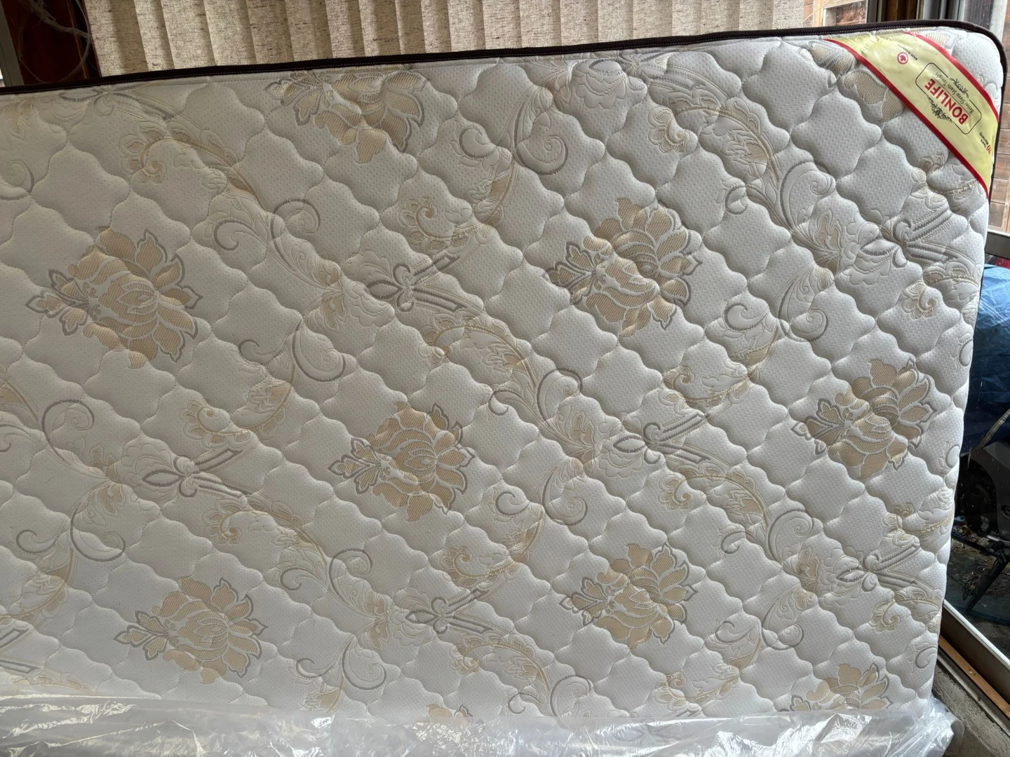 Bonlife Queen size Mattress - photo 4