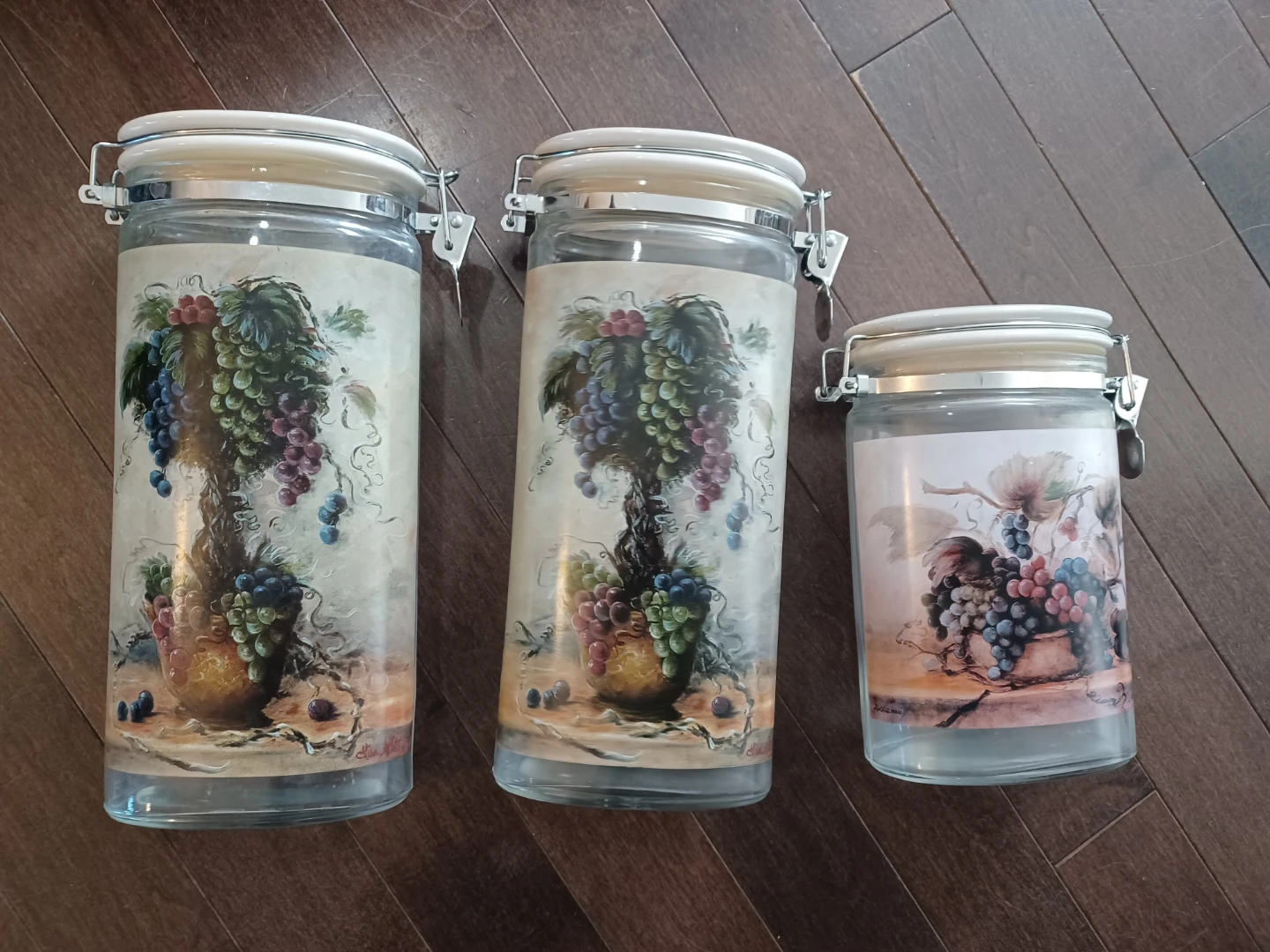 Glass containers
