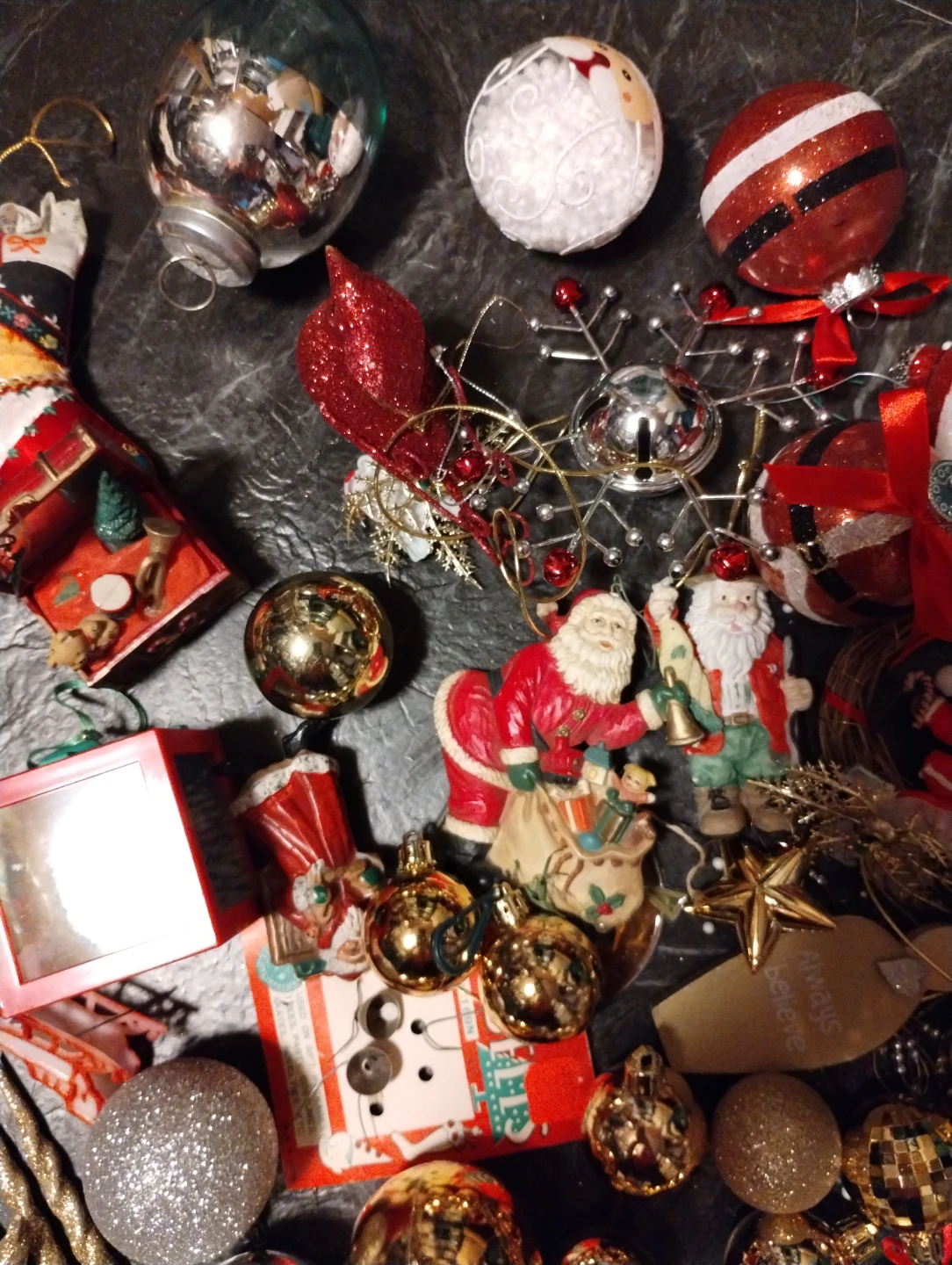 Assorted Gold Christmas Ornaments and Beaded Garland - photo 5