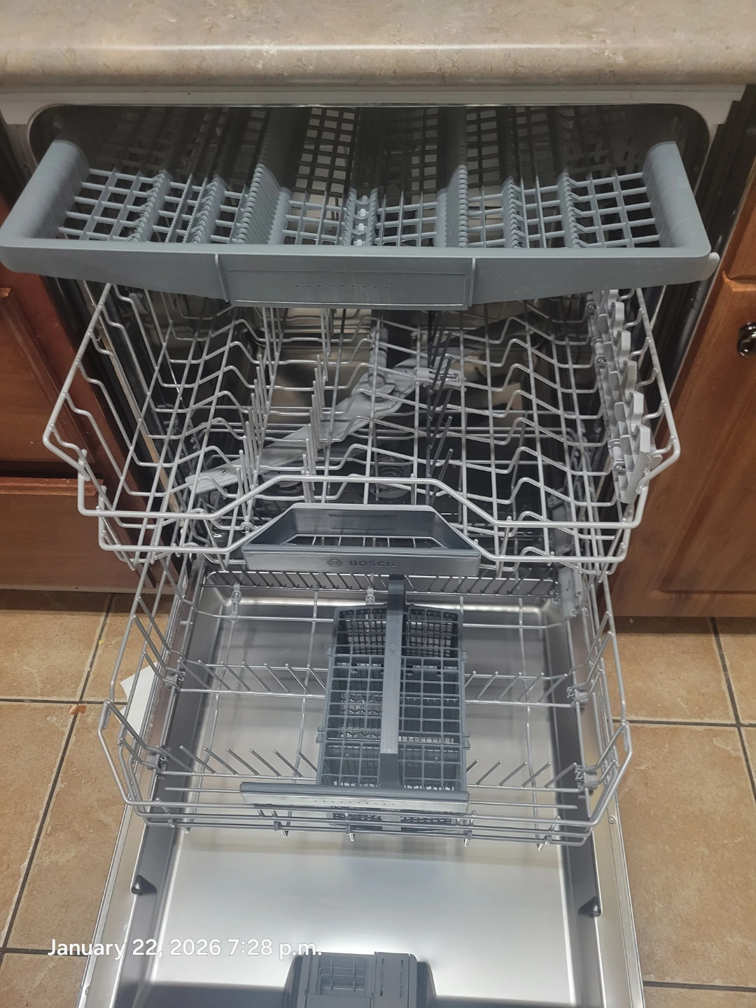 Bosch SilencePlus 46 dBA Dishwasher - photo 3
