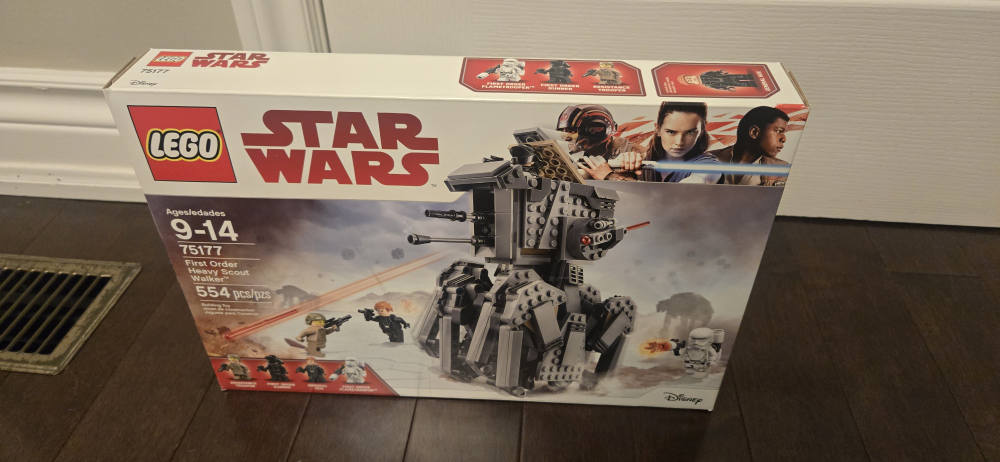 LEGO Star Wars 75177 First Order Heavy Scout Walker - New