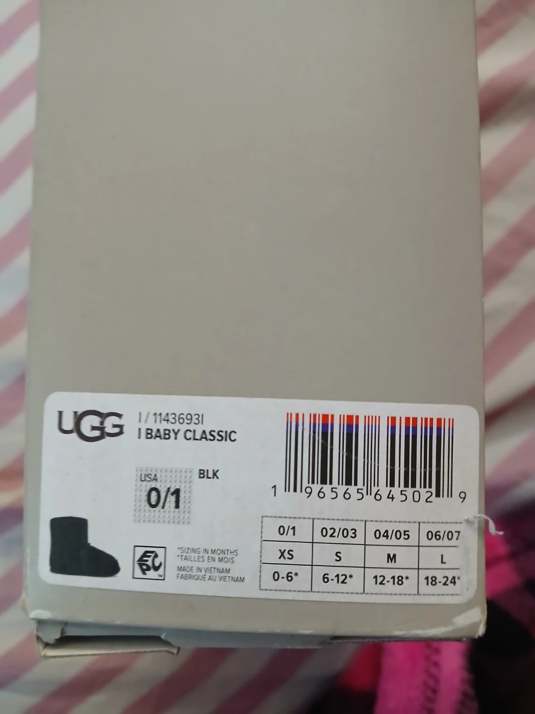 UGG Baby Classic Black Boots Size 0/1 - photo 3