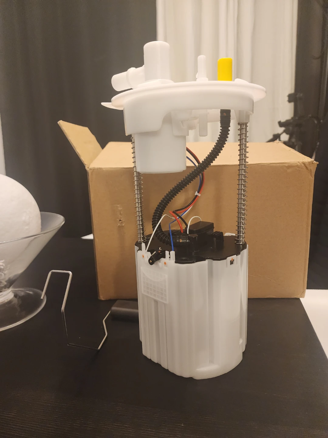 LIUYONU Fuel Pump Module Assembly for Buick Encore Trax