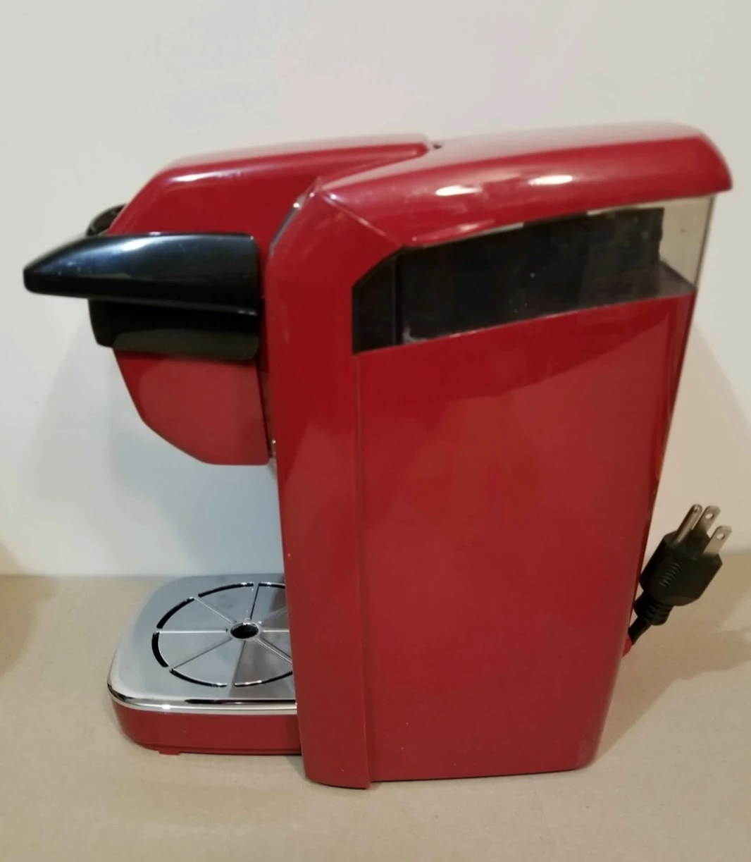 RED SINGLE SERVE KEURIG COFFEE MAKER! *COMES w/RETRACTABLE CORD* - photo 4