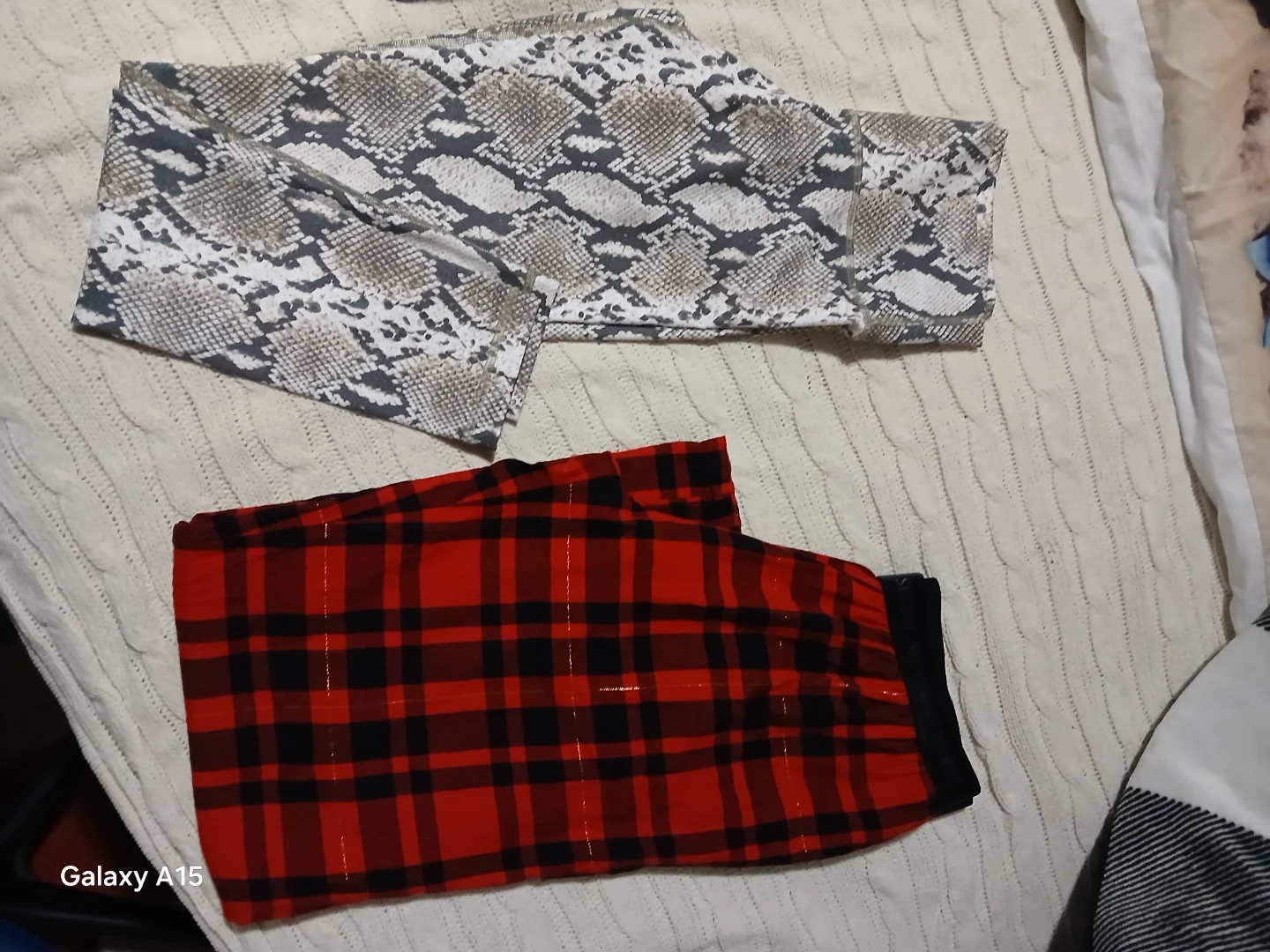 Tna and Victoria's Secret Pants Bundle - photo 3