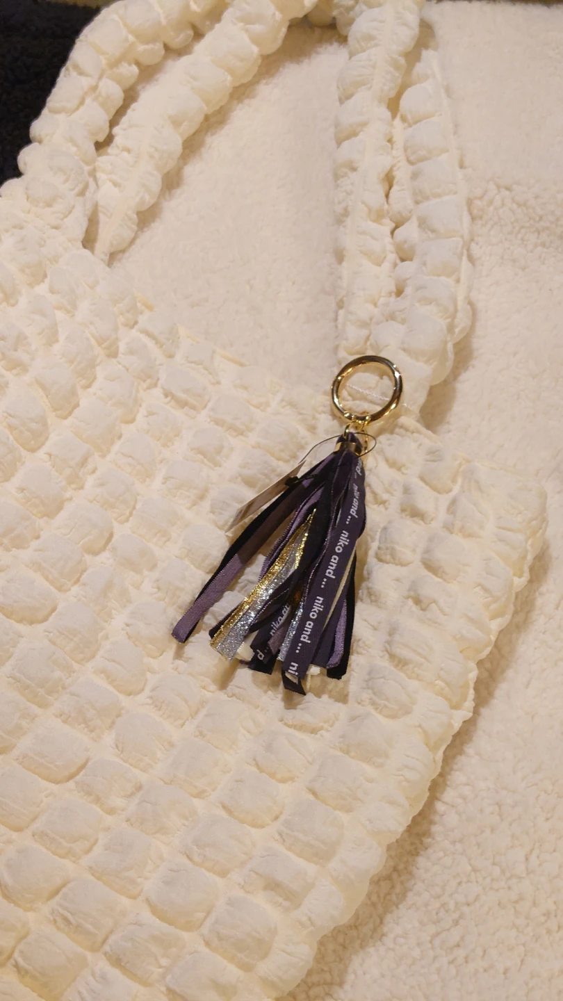 [Niko and...] Ribbon Logo Keychain With Tags Price for ONE - photo 5