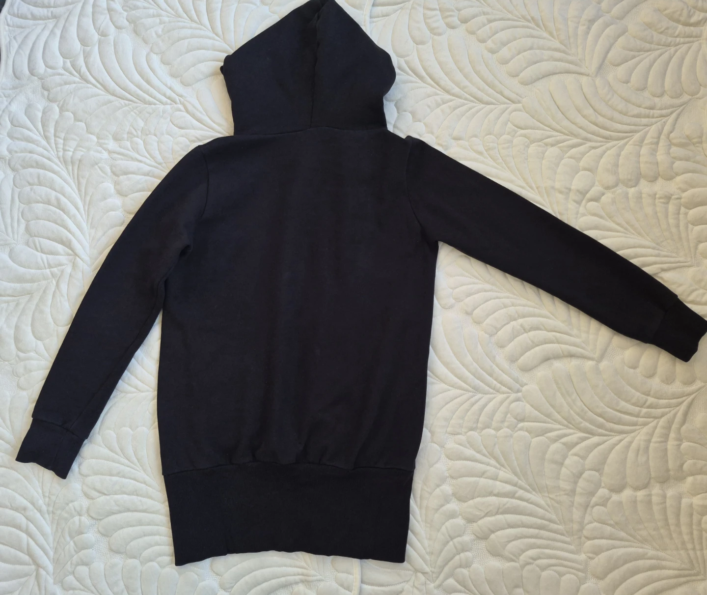 Black hooded sweater - photo 2