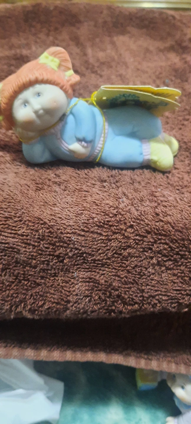 Collectable glass cabbage patch figurins - photo 5