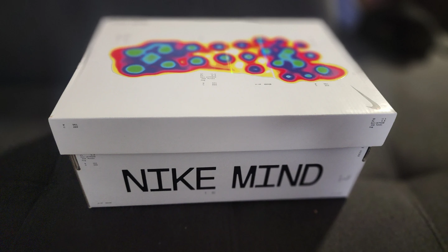 Nike Mind 001