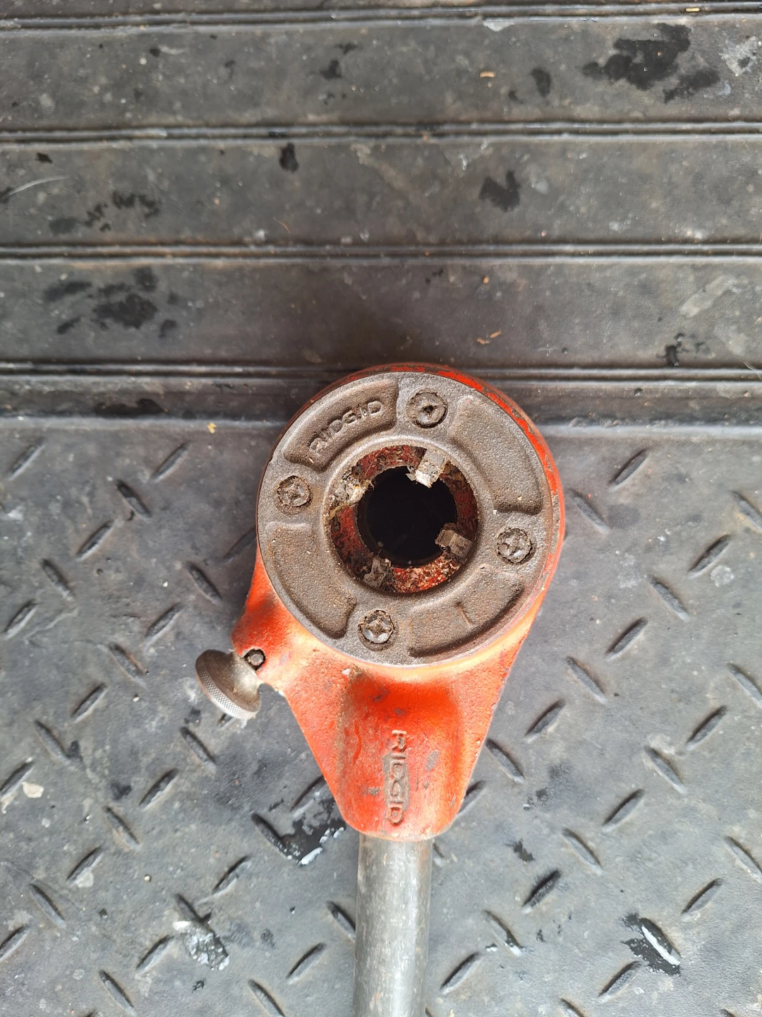 RIDGID Pipe Threader - photo 2