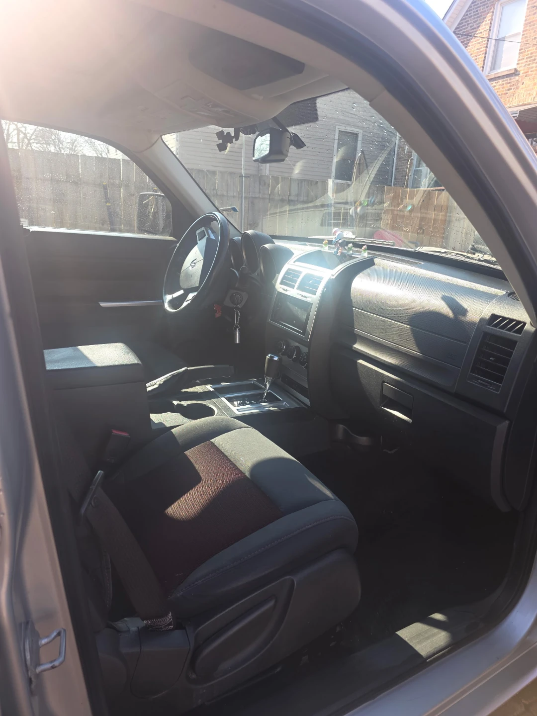 Silver Dodge Nitro SUV - photo 4