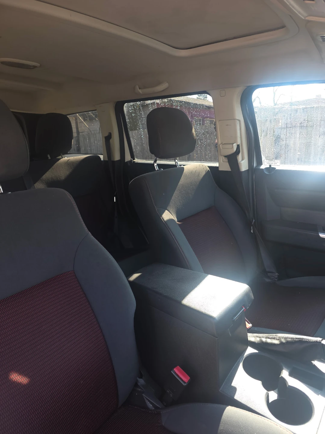 Silver Dodge Nitro SUV - photo 5