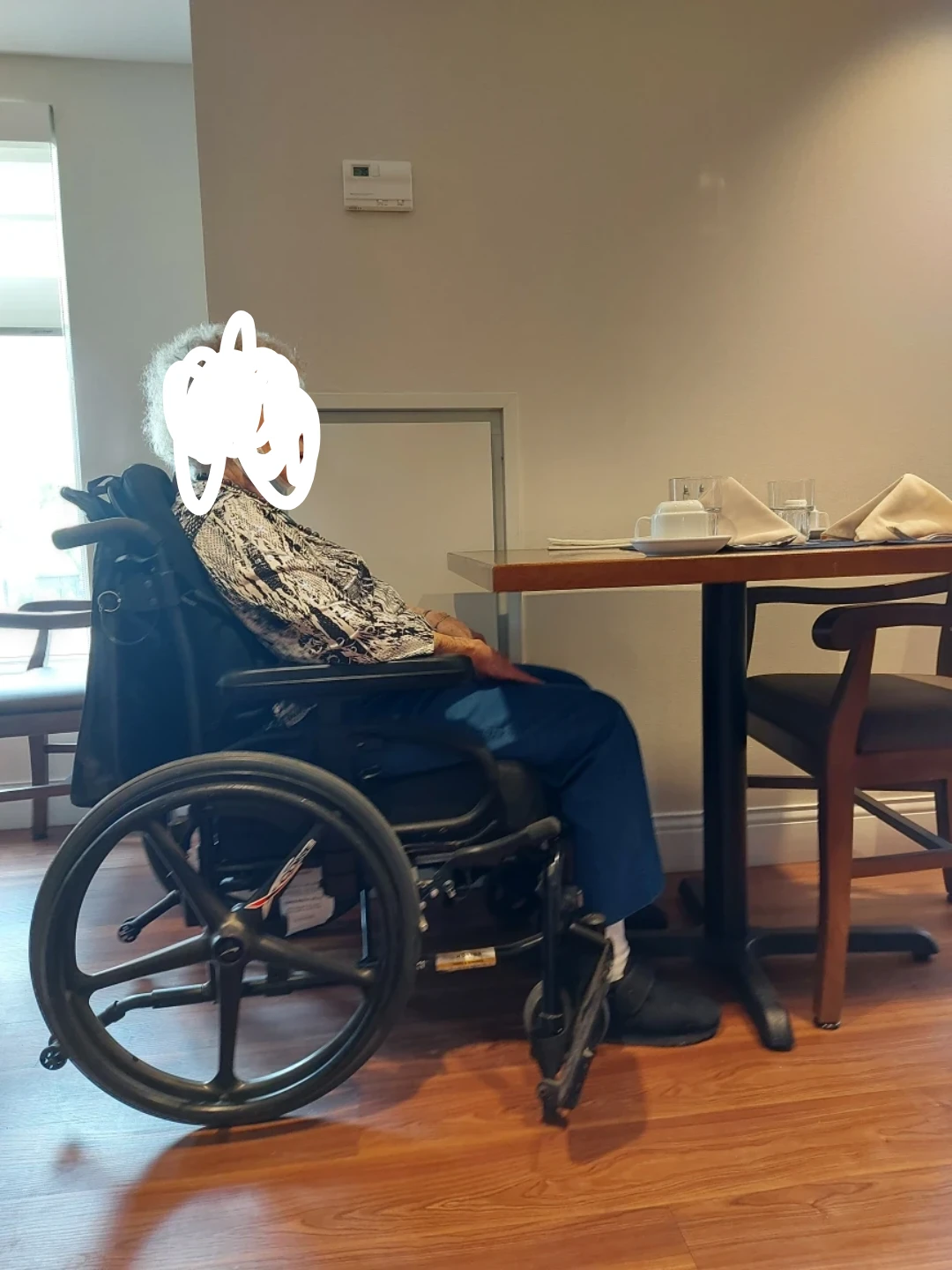 Wheelchair - photo 3