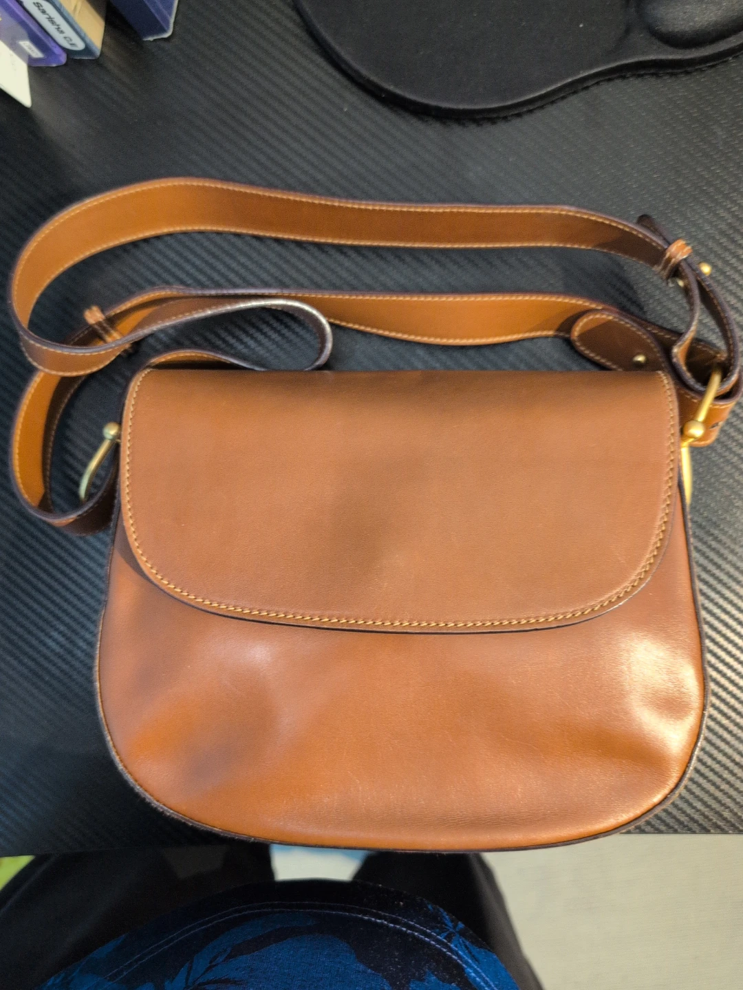 Authentic Gucci Leather Bag — Excellent Condition ✨