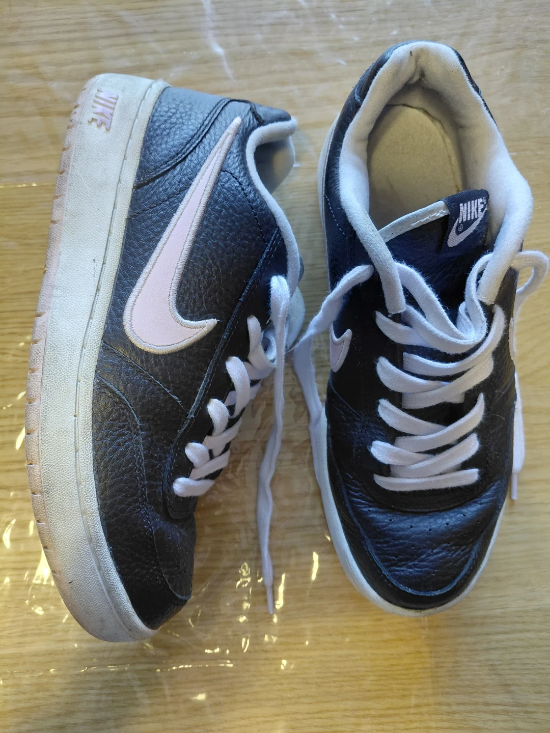 FREE! Nike woman's sneakers US8