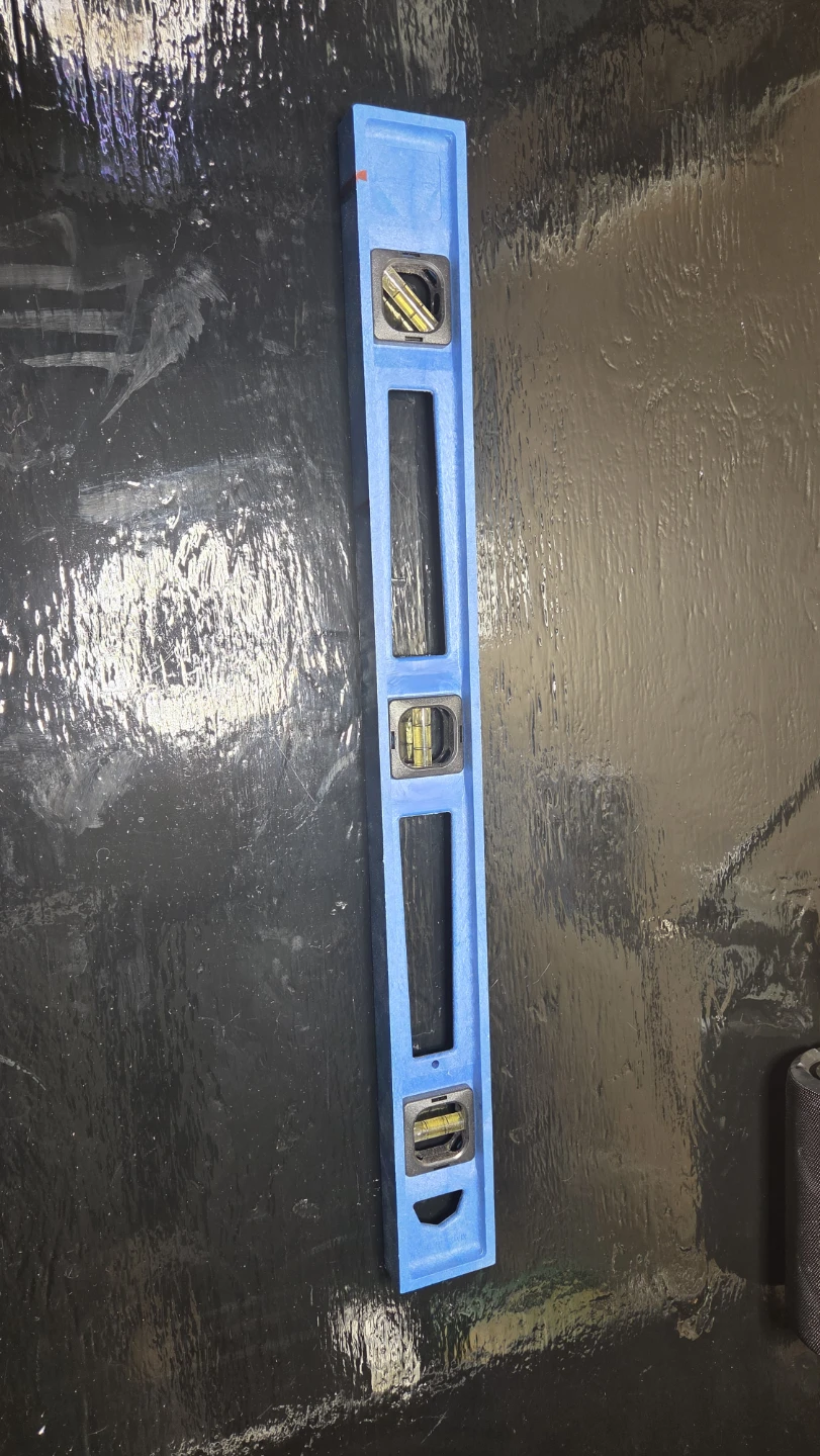 Blue 24-inch Spirit Level