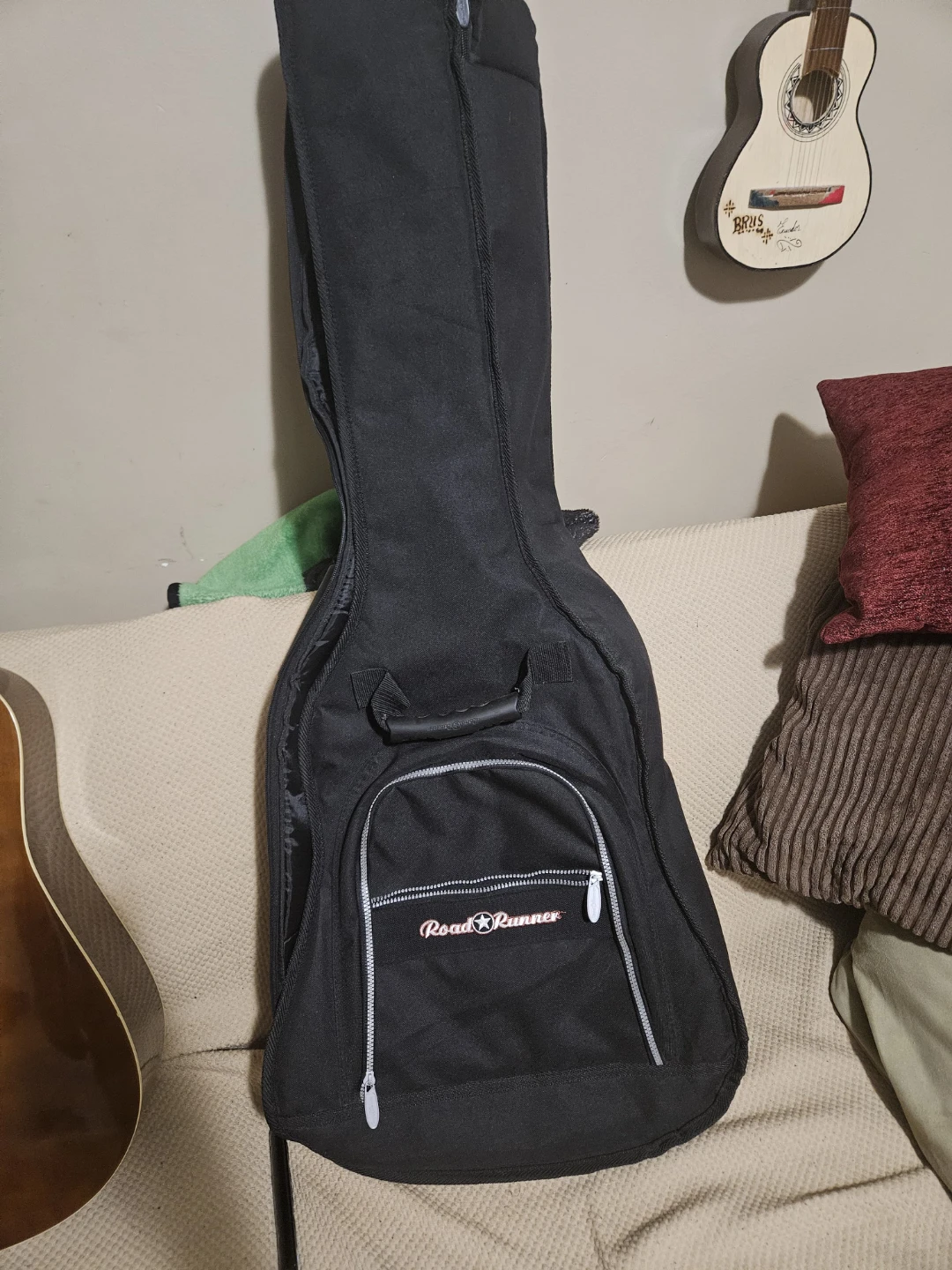Road Runner Acoustic Guitar with Gig Bag - photo 4