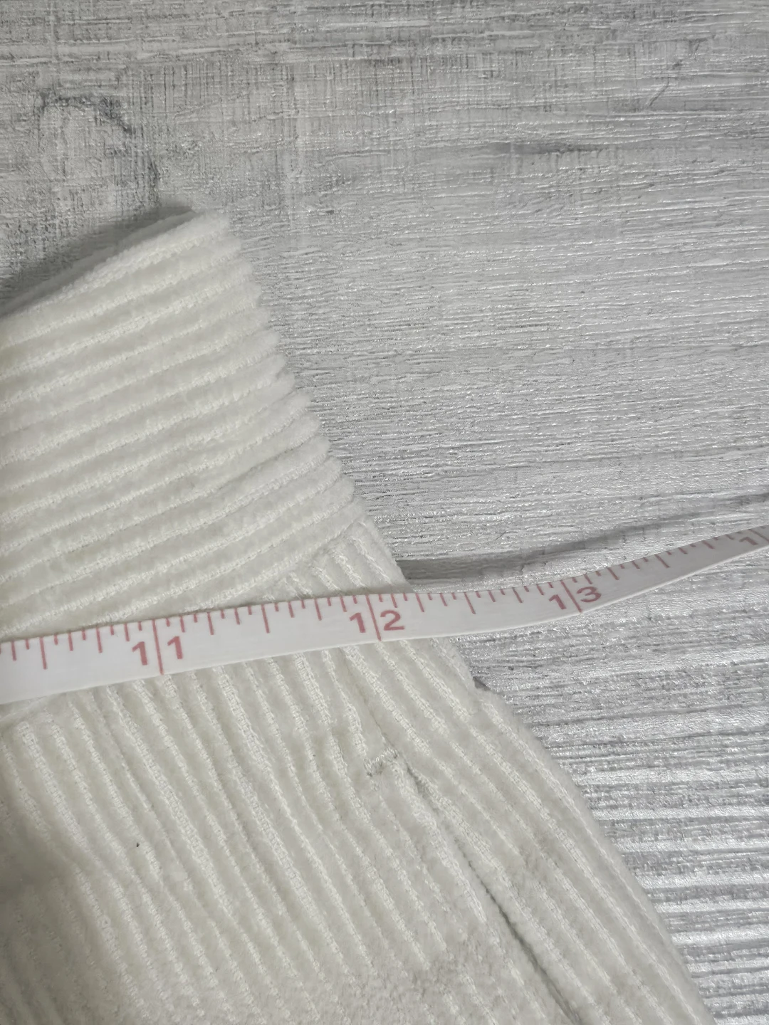 GU Corduroy Shorts - Cream - Size S - photo 2