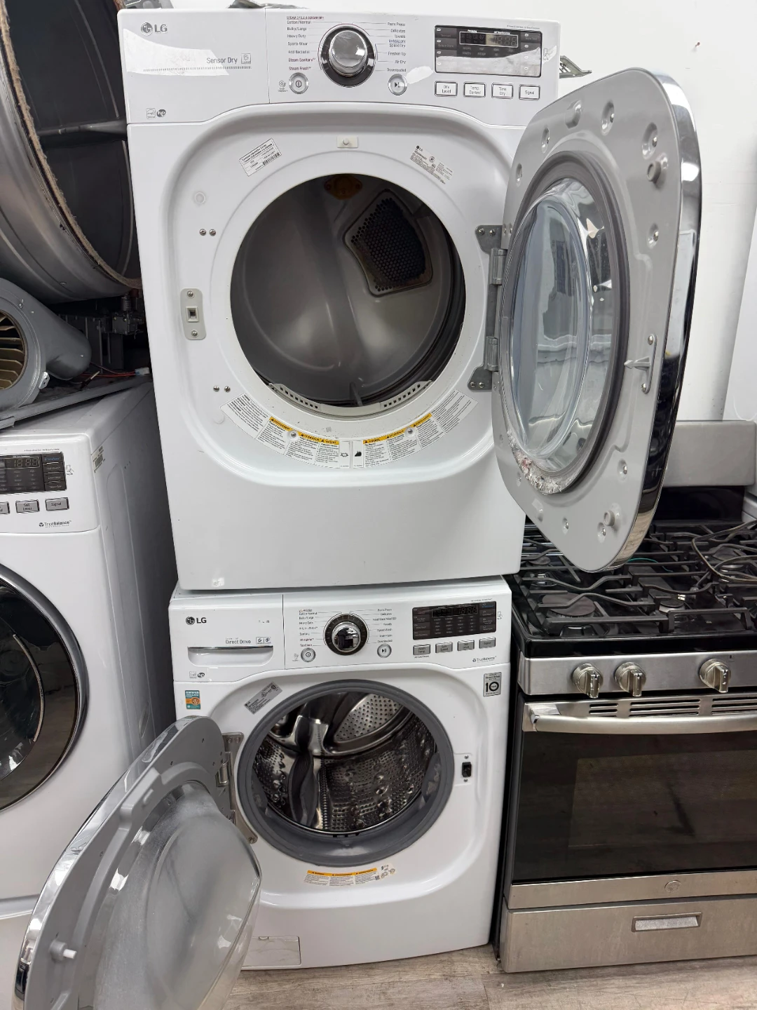 LG washer and dryer set - photo 2