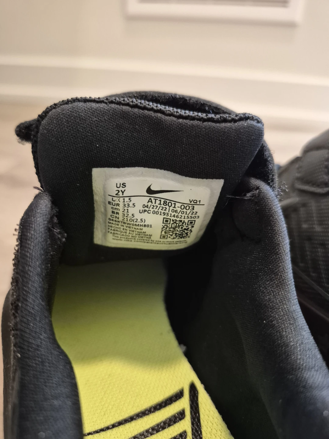 New! Nike Star Runner 3 PS Black Running Shoes TD AT1807-003 - photo 3