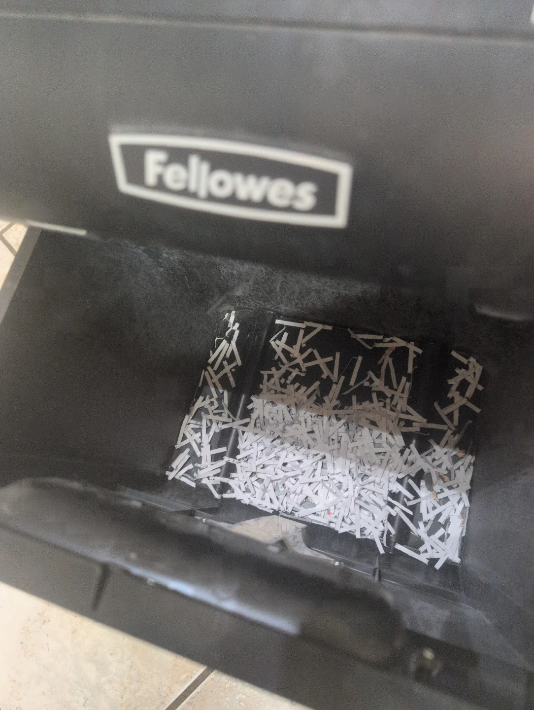 Fellowes 79Ci Shredder - photo 3